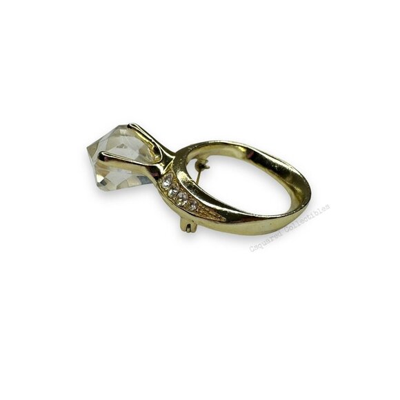 AJC Gold Tone Acrylic Crystal Engagement Ring Brooch Vintage - Picture 5 of 11